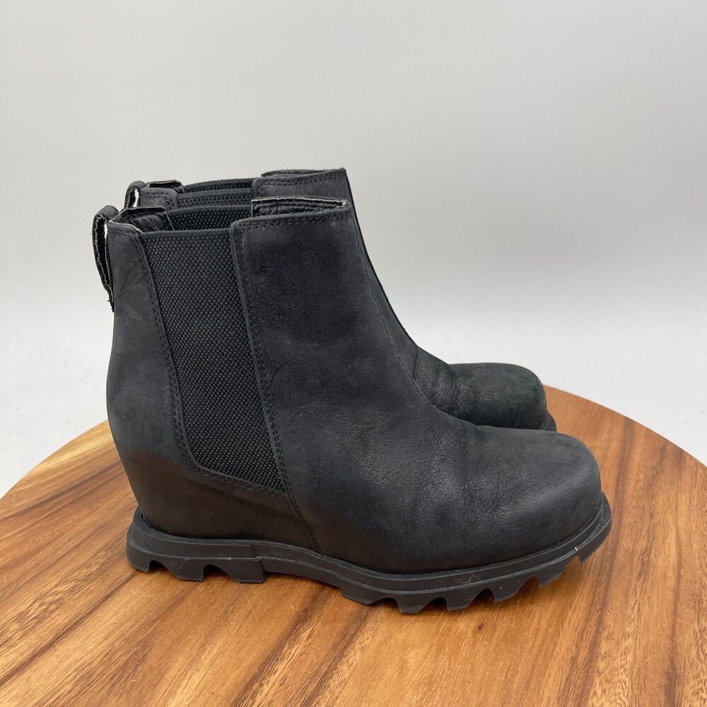 Sorel Joan of Arctic Boots Womens Size 8.5 Black Leather Hidden Wedge Booties